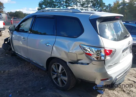 2013 Nissan Pathfinder Platinum z USA, uszkodzony, nr VIN 5N1AR2MM7DC600954